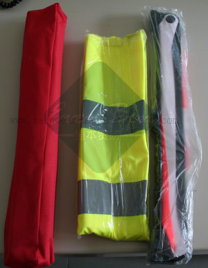safety triangle kit with reflective safety vest